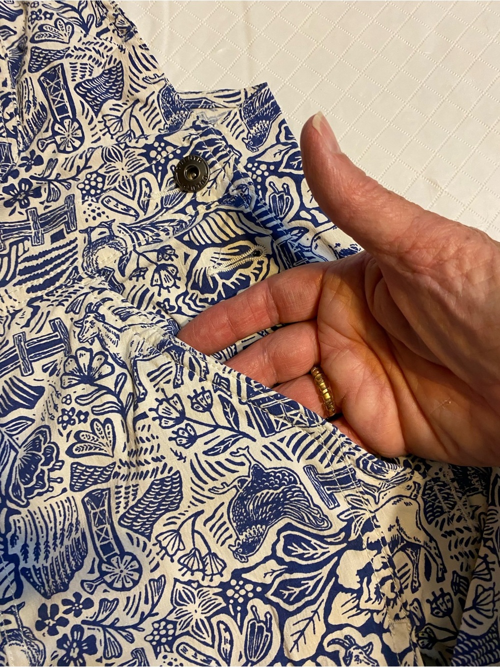 Duluth Trading Co Blue Floral-Patterned Women's Overalls large - Picture 4 of 6